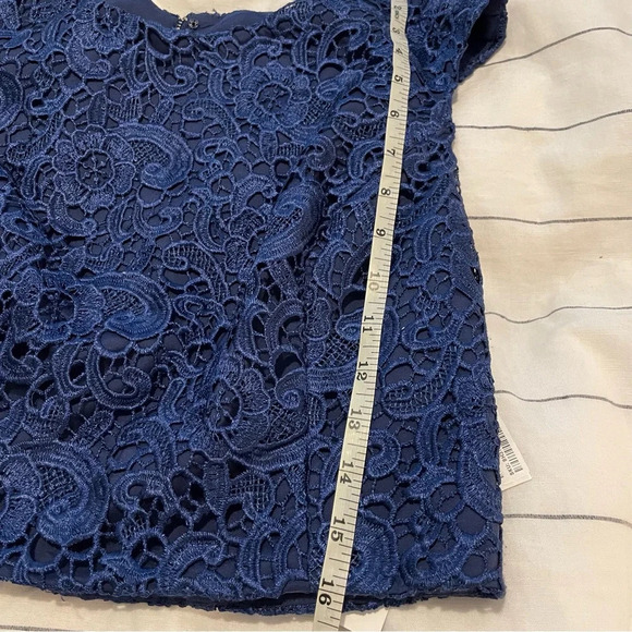 NWT Aidan Mattox Navy Lace Cropped Blouse Back Zip - Picture 8 of 11